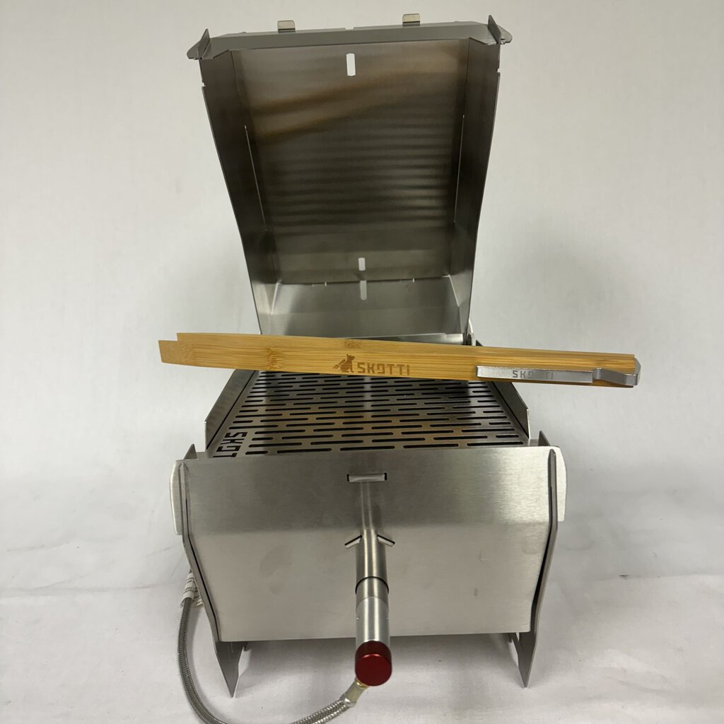 SKOTTI Mobile Gas Grill w/ Skotti Cap