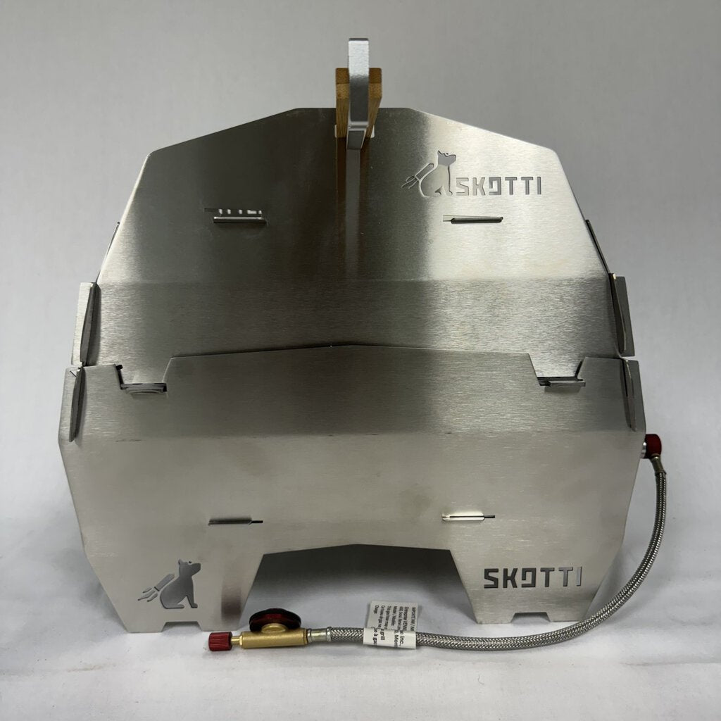 SKOTTI Mobile Gas Grill w/ Skotti Cap